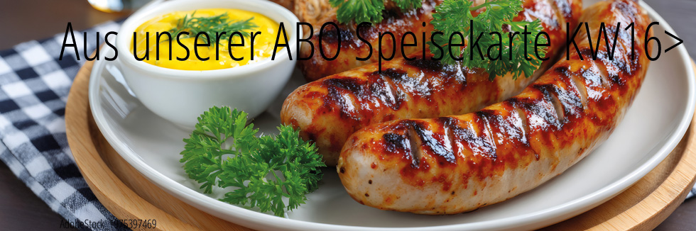 wir sehen von links nach rechts eine kleine Schüssel mit Senf dann drei braun gebratene Bratwürste